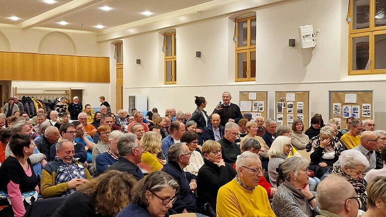 Walter Schneider brachte seine Bewunderung für die Fährleute und deren Wissen zum Ausdruck.