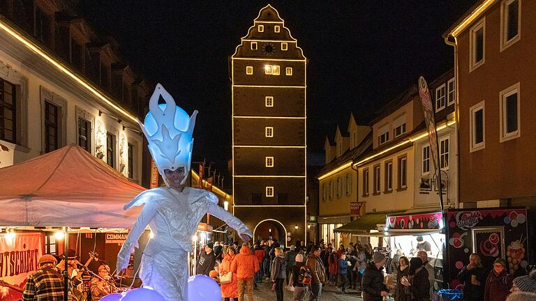 Ende November finden wieder die lange Einkaufsnacht und der Adventsmarkt in Bad Neustadt statt.